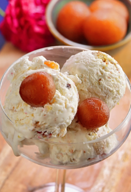 Gulabjamun with Ice cream
