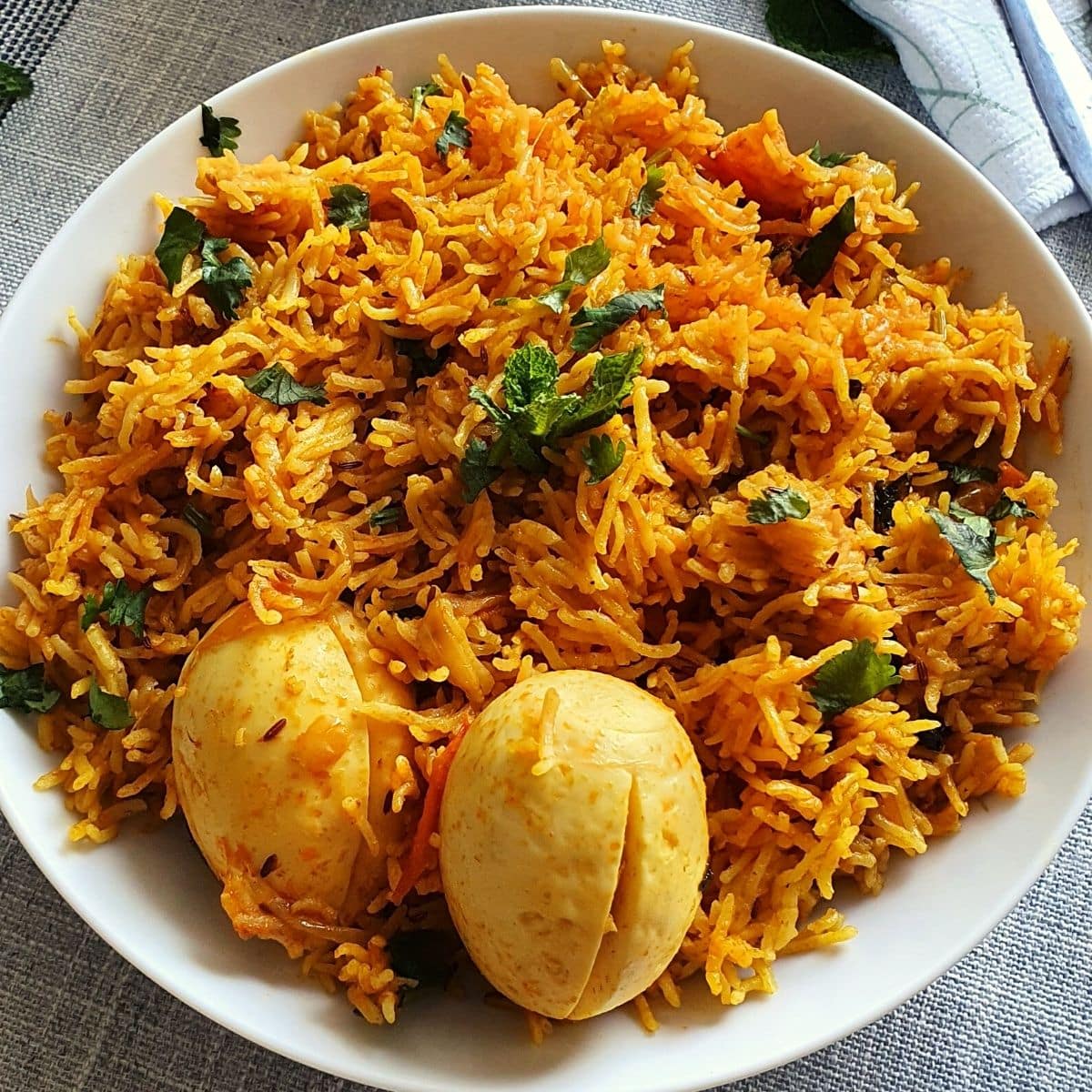 Muttai biriyani 