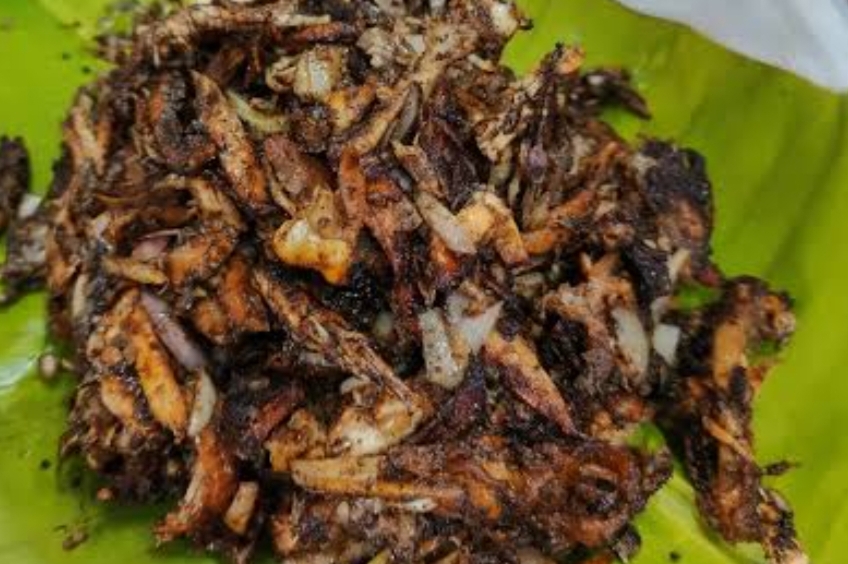 Kaadai biscuit parotta 